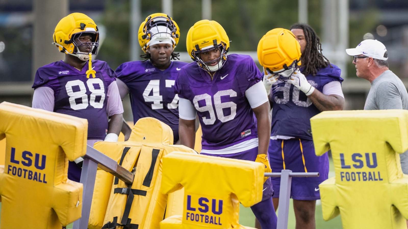 Roster Spending Tiers: LSU Pays Top Dollar, Sits +2200